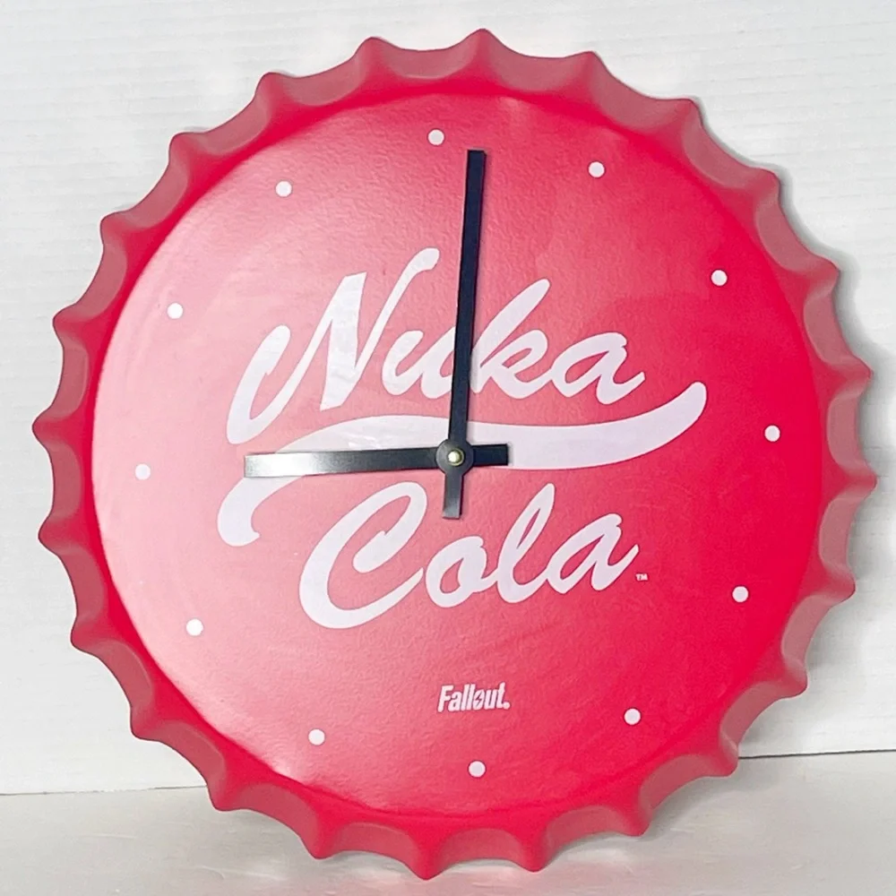 ThinkGeek Just Funky Fallout Nuka Cola Bottle Cap Clock Collectors Item Bethesda